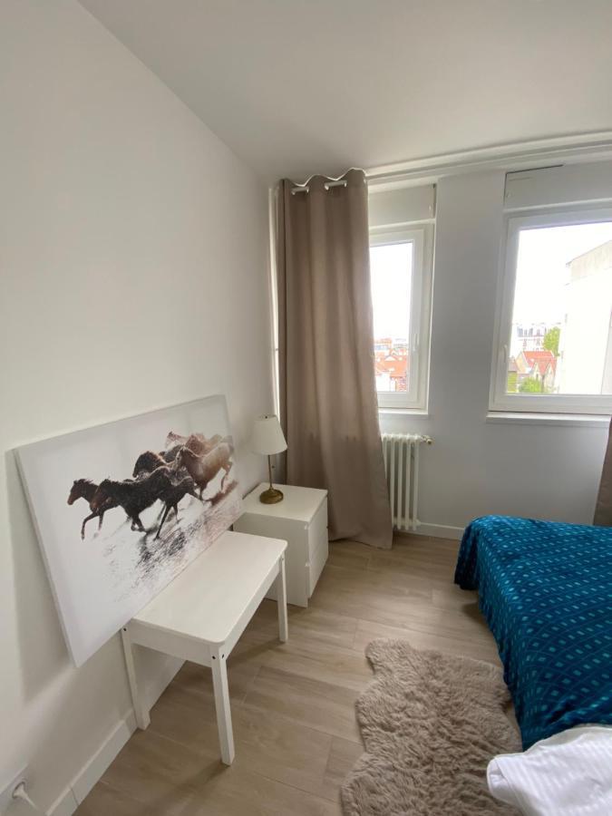 Grand Appartement Courbevoie Paris Esterno foto