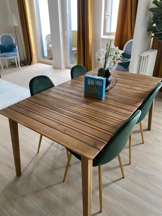 Grand Appartement Courbevoie Paris Esterno foto