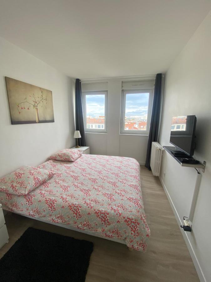 Grand Appartement Courbevoie Paris Esterno foto